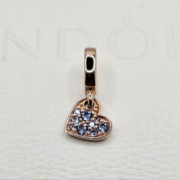 ❤️ Authentic Pandora MINI ROSE HEART DANGLE CHARM - Picture 1 of 6